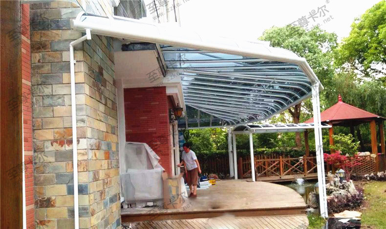 本地用戶家庭安裝雨棚,記住這幾點(diǎn)再也不會被坑